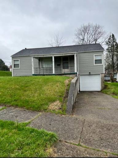 Main picture of 221 Korman Ave NE