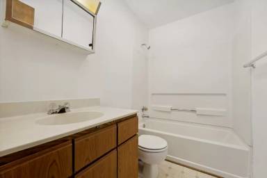 Main picture of 8117 Farmlea Cir