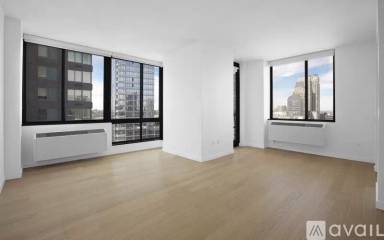Main picture of 21 West End Ave Apartments