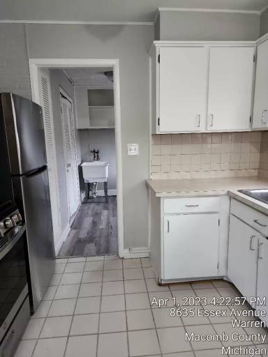 Main picture of 8635 Essex Ave