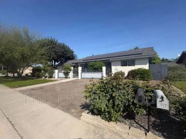 Main picture of 1522 W Monte Vista Ave