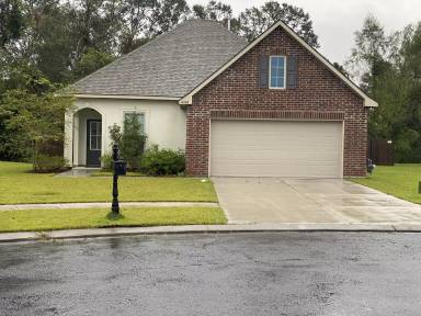 Main picture of 12108 Grand Wood Ave