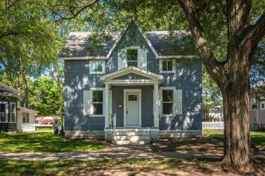 Main picture of 1512 Charles St