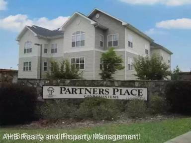 Main picture of 100 Campus Walk Trl