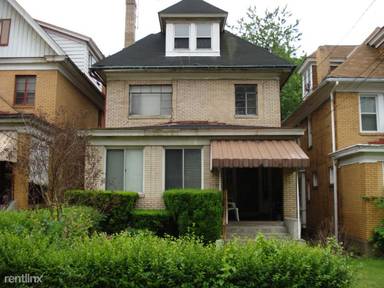 Main picture of 6368 1/2 Forward Ave