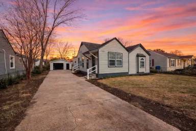 Main picture of 7969 Harrold St