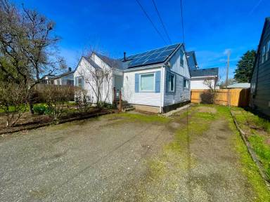Main picture of 7225 SE Harney St