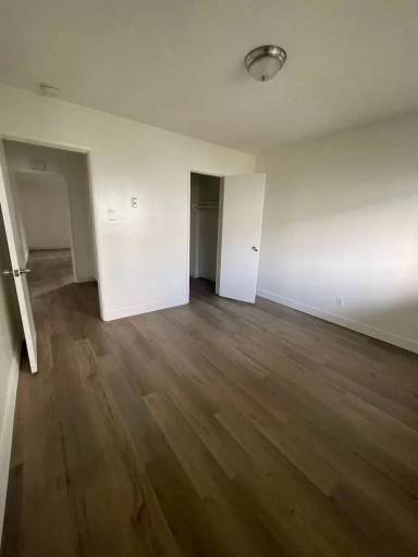 Main picture of 1720 Park Ave