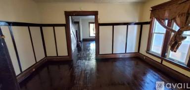 Main picture of 225 Delaware St