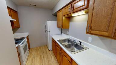 Main picture of 3222 W 13th St