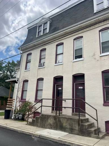 Main picture of 22 N Hartley St