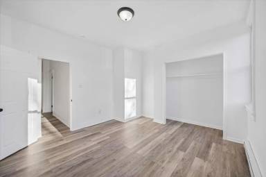 Main picture of 402 N 59th St