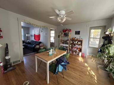 Main picture of 110/112 E. Dayton Street - 112-12