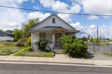 Main picture of 608 S Hatch St