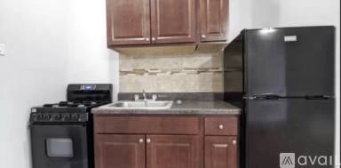 Main picture of 6930,6954,6971,6975 N Greenview Ave Apartments