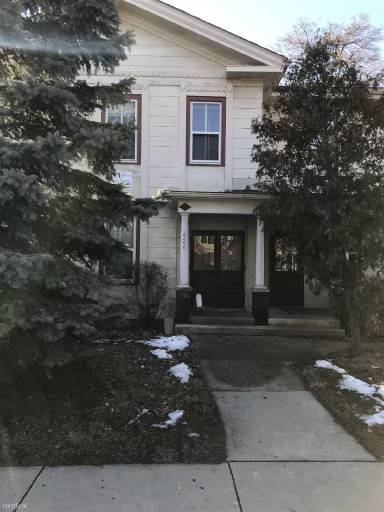 Main picture of 426 S 4th Ave