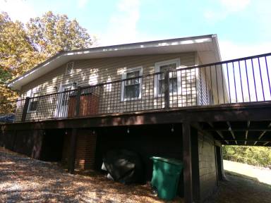 Main picture of 595 Lake Head Rd