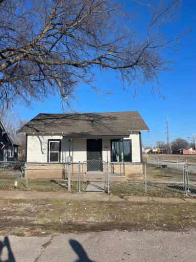 Main picture of 543 S 40th West Ave