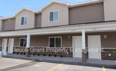 Main picture of 101-161 Lincoln Dr Townhouses