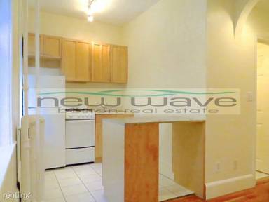 Main picture of 70 Revere St