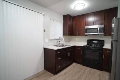 Main picture of 11914 1st Ave SW