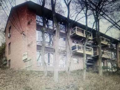 Main picture of 1530 Barr Ave