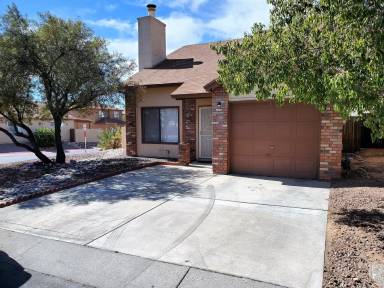 Main picture of 8031 N Tackroom Ln