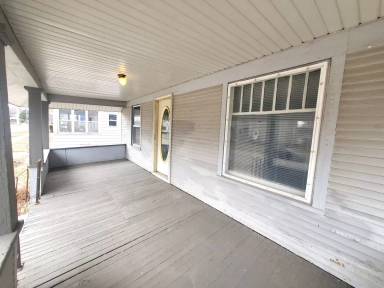 Main picture of 416 Riehl St