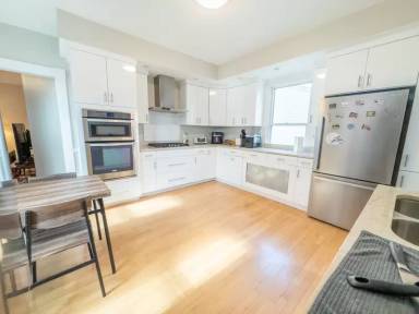 Main picture of 30 Carver St