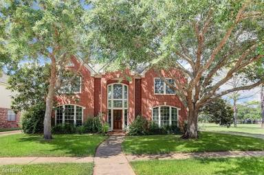 Main picture of 5143 Avondale Dr