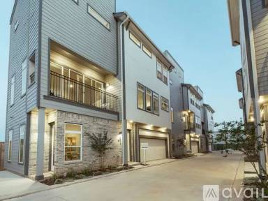 Main picture of 5819 Fairdale Ln