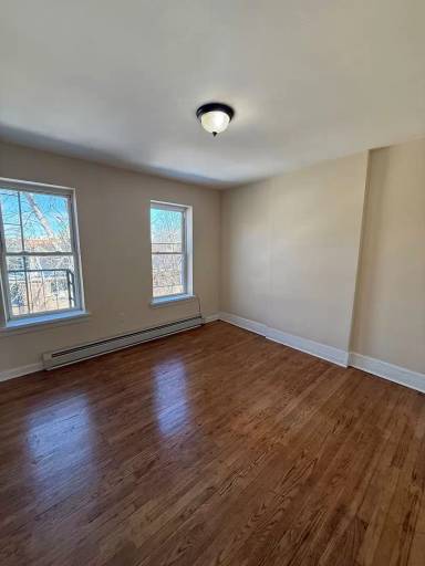 Main picture of 126 S William St