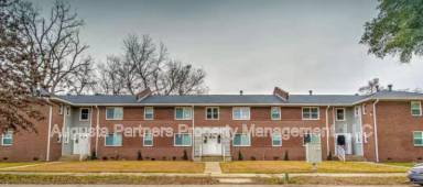 Main picture of 108 3rd St