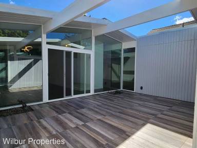 Main picture of 1624 Edmonton Ave
