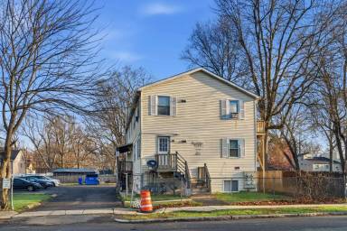 Main picture of 120 Orchard St