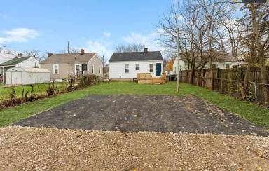 Main picture of 2607 Hiawatha St