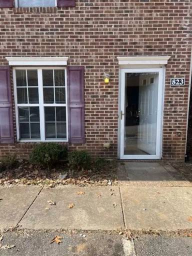 Main picture of 823 Brickwood Ct