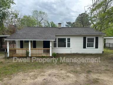 Main picture of 2932 Abelia Dr