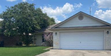 Main picture of 2908 Horseback Ct