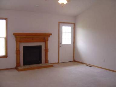 Main picture of 802 E Waterford Blvd