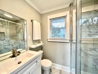 Main picture of 4642 Murrayhill Rd