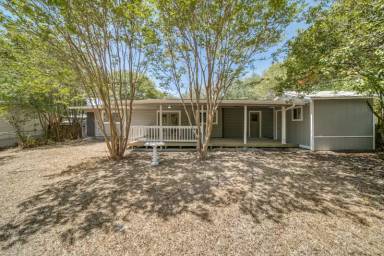 Main picture of 315 Granada Dr