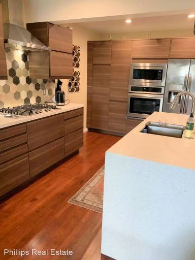 Main picture of 122 Cypress Grove Ct