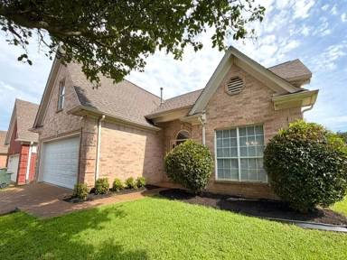 Main picture of 9073 Weeping Cherry Ln