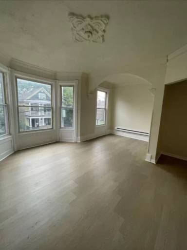 Main picture of 21 Robin St