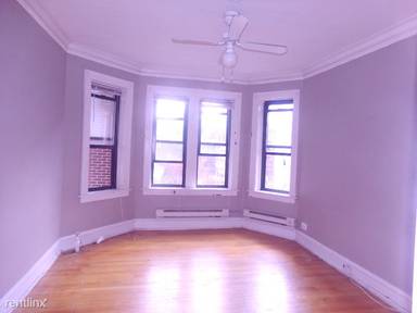 Main picture of 3839-45 N Greenview Ave