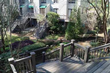 Main picture of 1308 Roxbury Ct