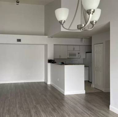 Main picture of Devonaire Condos