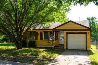 Main picture of 1533 N Ash Ave