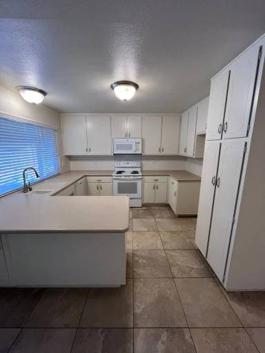 Main picture of 4745 Rustic Rd
